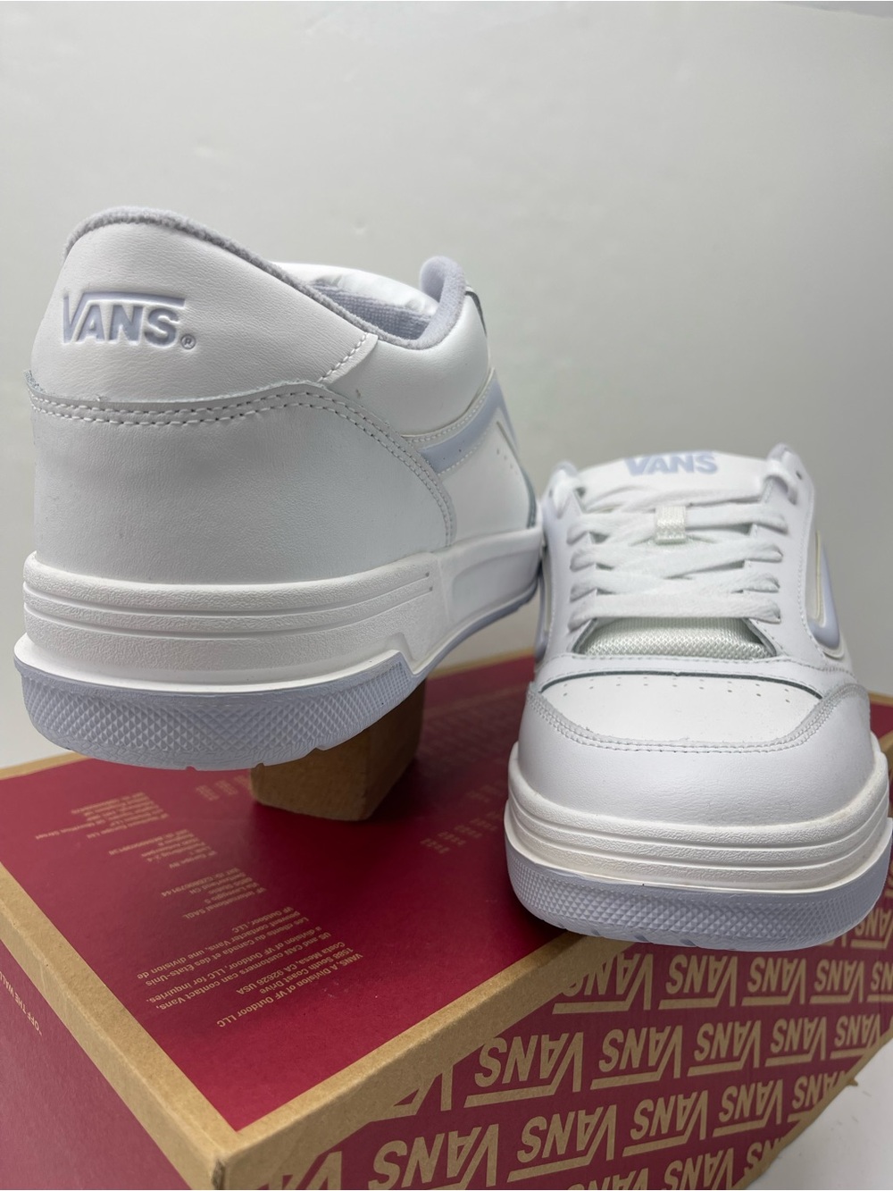 Vans Men’s Sz 13 Hylane Pop Baby Blue
VN000D1J689 Sneakers 
 Low-Top Skate - Picture 6 of 16